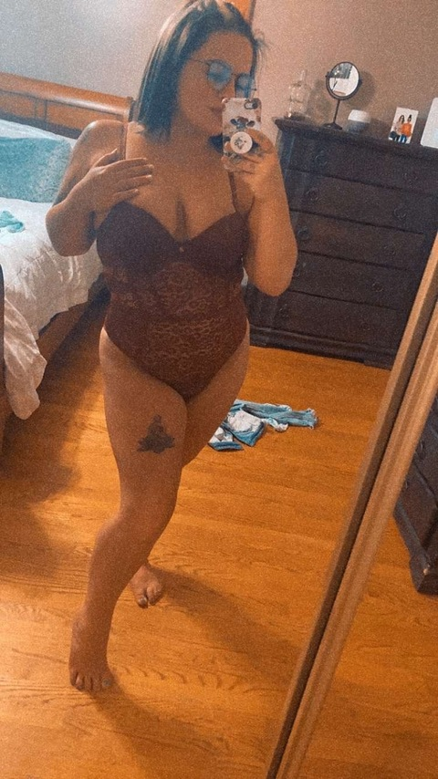 aspenlenee onlyfans leaked picture 2