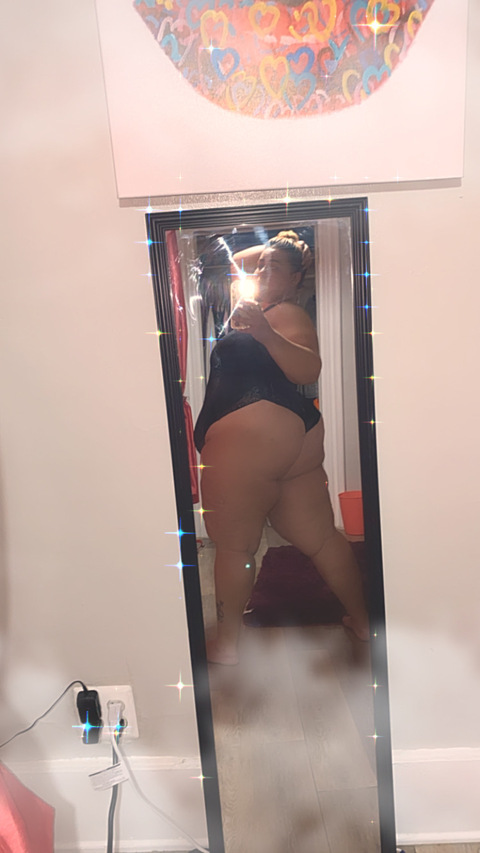 badgiirl69 onlyfans leaked picture 1