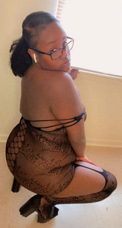 bbwtrinilavish onlyfans leaked picture 1