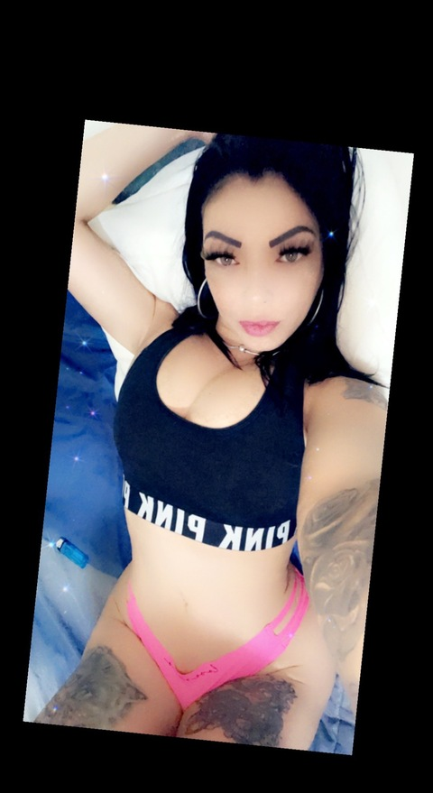 blanquitaperla37 onlyfans leaked picture 1