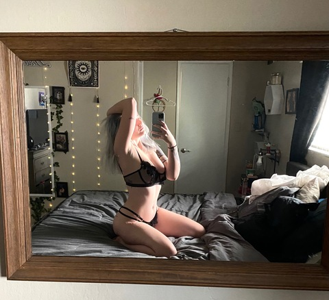 blazey.babe onlyfans leaked picture 2