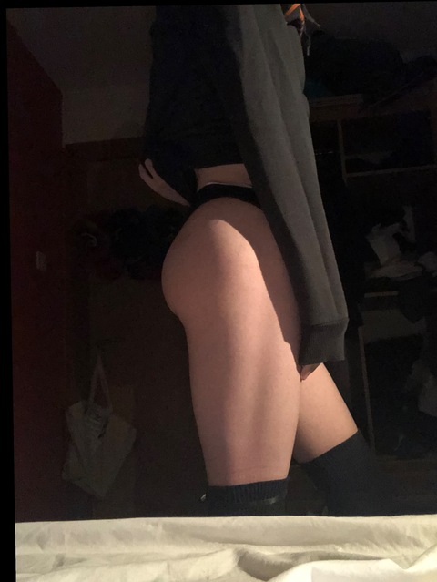 budgetash1203 onlyfans leaked picture 2