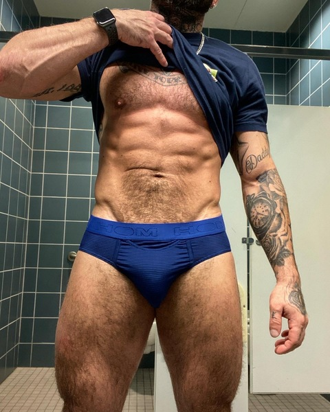 builtbybarthel2.0 onlyfans leaked picture 1