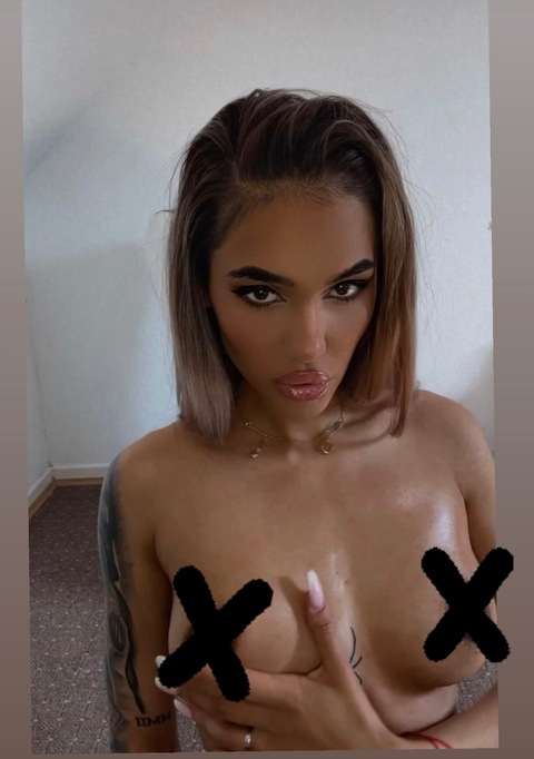 cataleyaciausfree onlyfans leaked picture 1