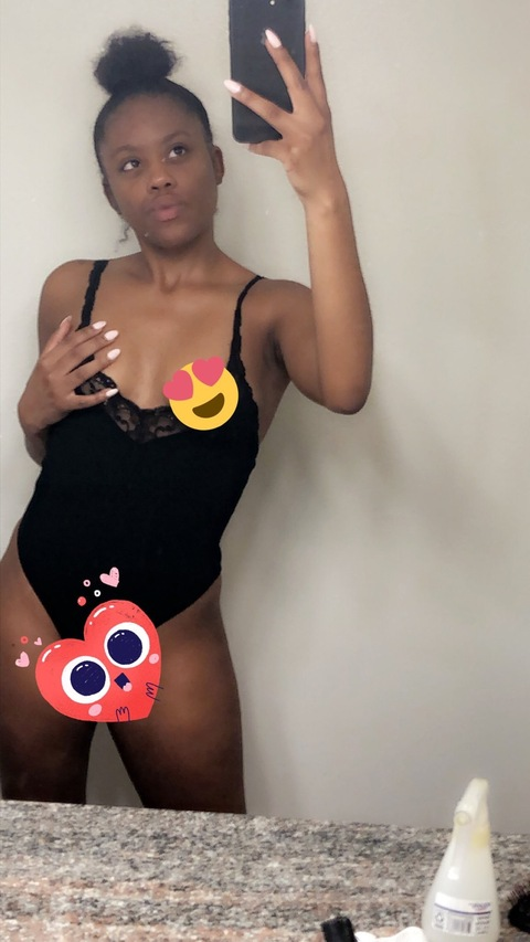 chanelchantel onlyfans leaked picture 2