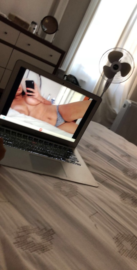 cleo1996 onlyfans leaked picture 1