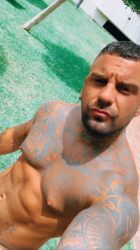 crisgarcia onlyfans leaked picture 1