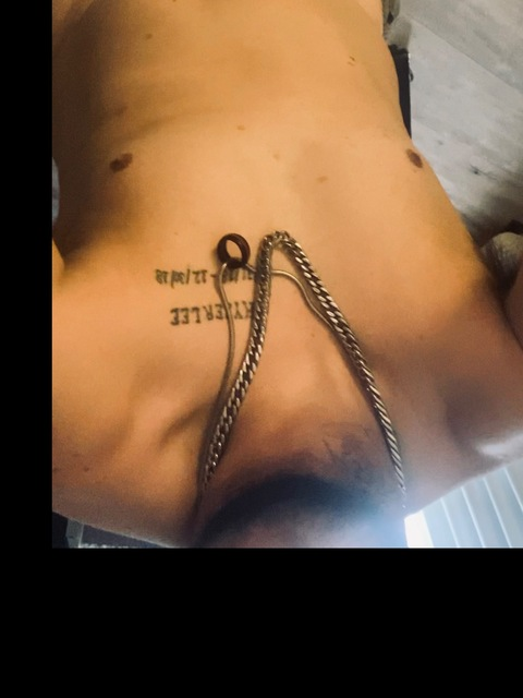 cubanslanger27 onlyfans leaked picture 2