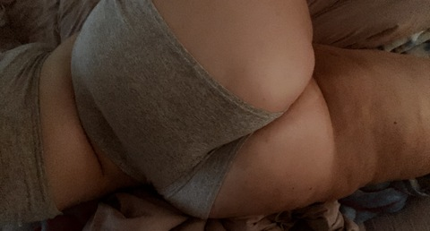 curvyausqueen onlyfans leaked picture 1
