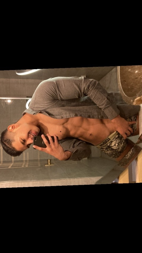 elremyboy onlyfans leaked picture 2