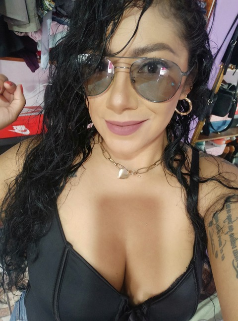 erikabustos252519loca onlyfans leaked picture 2
