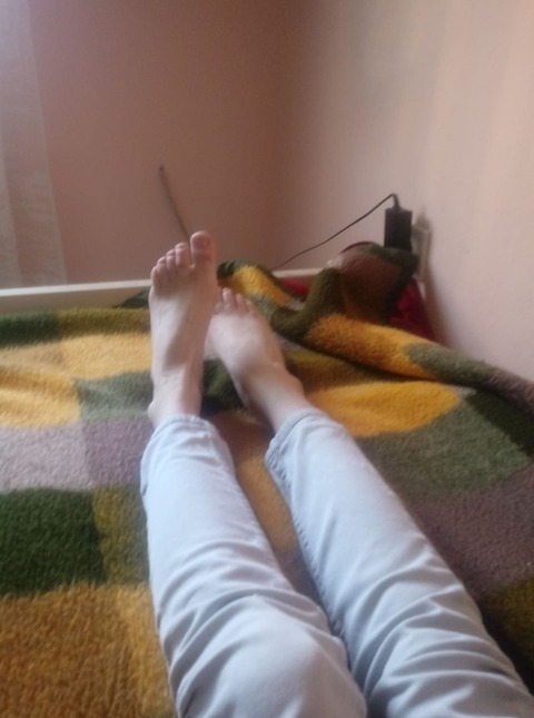 feetsie94 onlyfans leaked picture 1