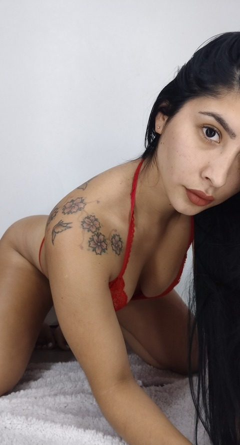 fiorellasexx onlyfans leaked picture 2