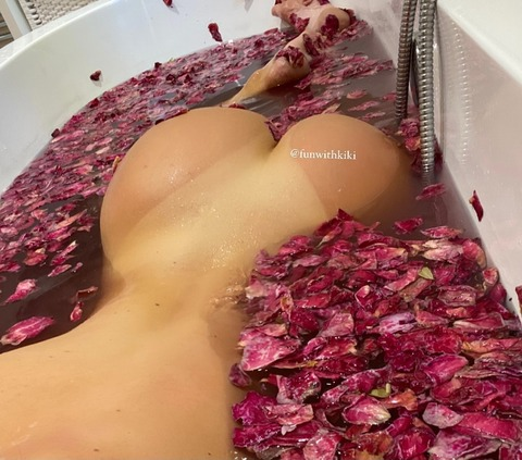 funwithkiki onlyfans leaked picture 1