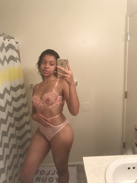 giathegoat onlyfans leaked picture 1