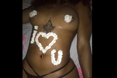 green_tee onlyfans leaked picture 1