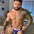 handsometroyxxl onlyfans leaked picture 1