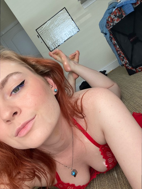 introtay onlyfans leaked picture 1