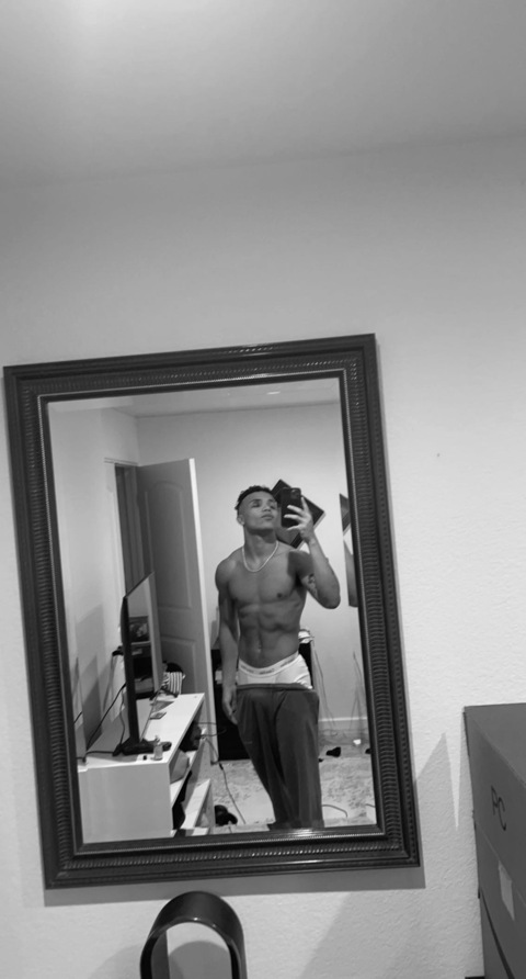 itsnazzy onlyfans leaked picture 1