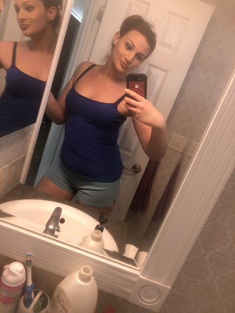 jennyfromtheblock1991 onlyfans leaked picture 1