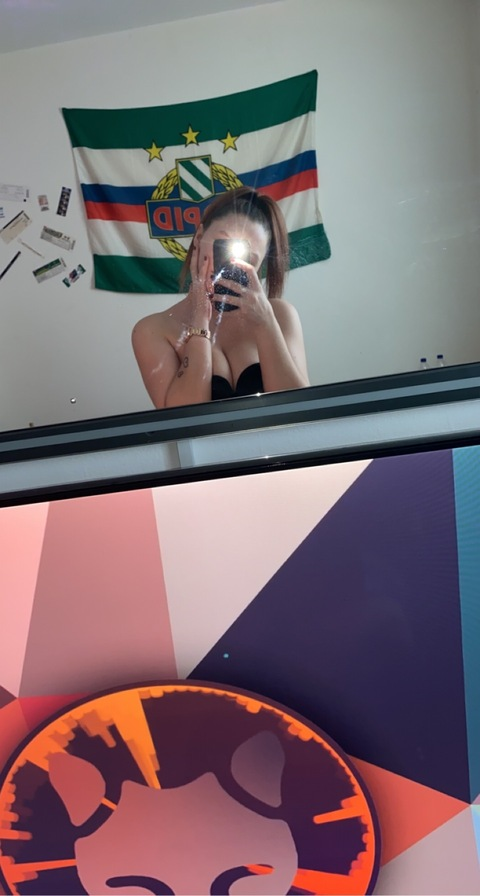 karii420 onlyfans leaked picture 1