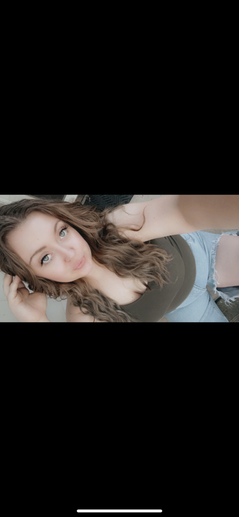 kawaiielliekat onlyfans leaked picture 1