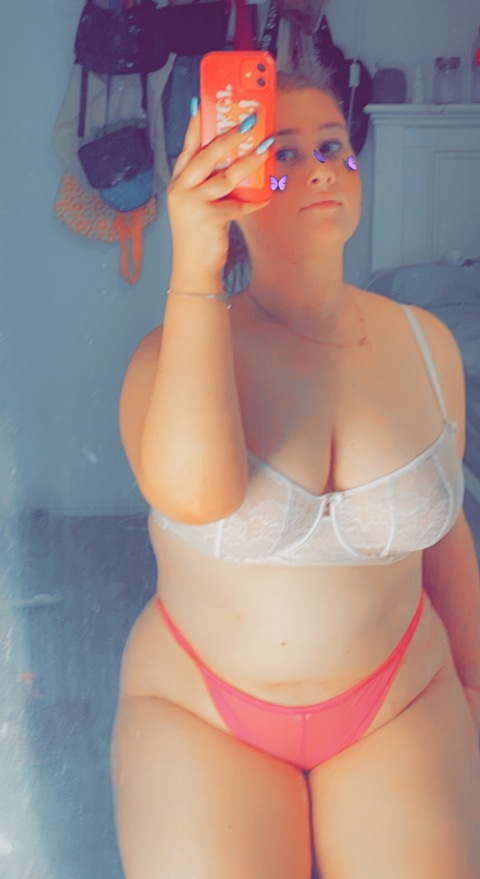 kaylaascholz onlyfans leaked picture 1