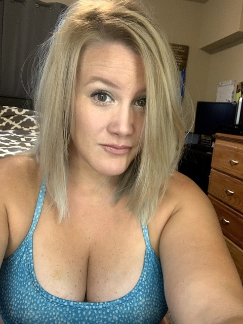knichole_113 onlyfans leaked picture 1