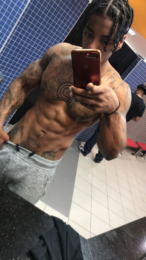 letmeseezaddy2x onlyfans leaked picture 2