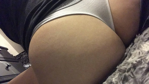 lilmisscherry onlyfans leaked picture 2