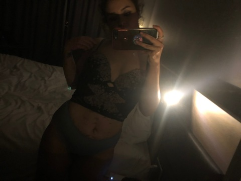 lolabear onlyfans leaked picture 2