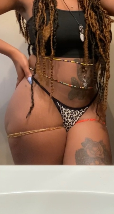 lovekarmaa onlyfans leaked picture 1