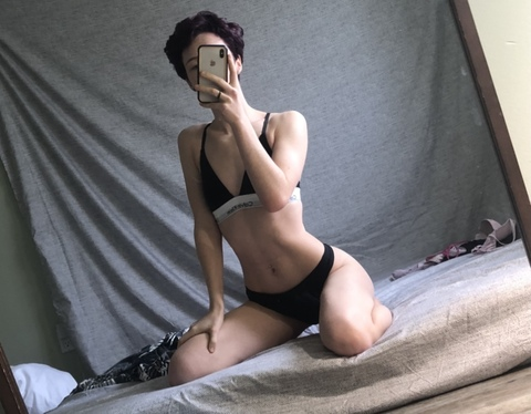 lucy_snow onlyfans leaked picture 1