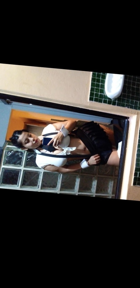 lucyybigtits onlyfans leaked picture 1