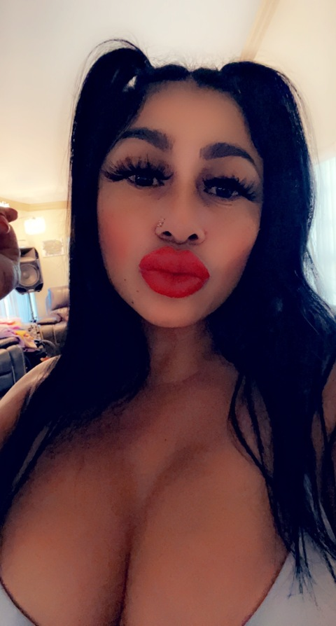 mamiissoyummy onlyfans leaked picture 1