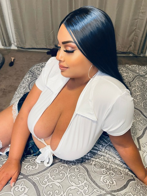 mariahjucy28 onlyfans leaked picture 1