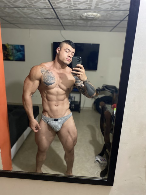 miguelasaenz1996 onlyfans leaked picture 1