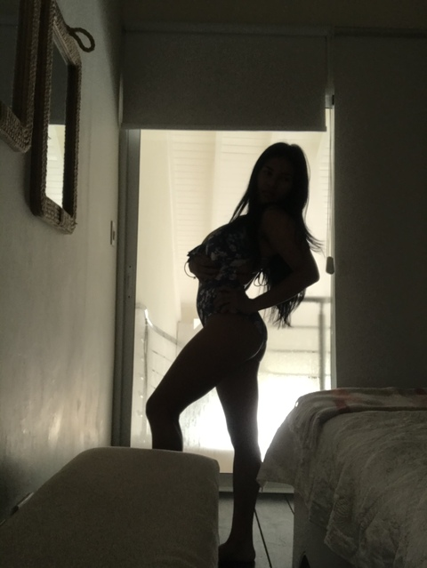misah onlyfans leaked picture 2