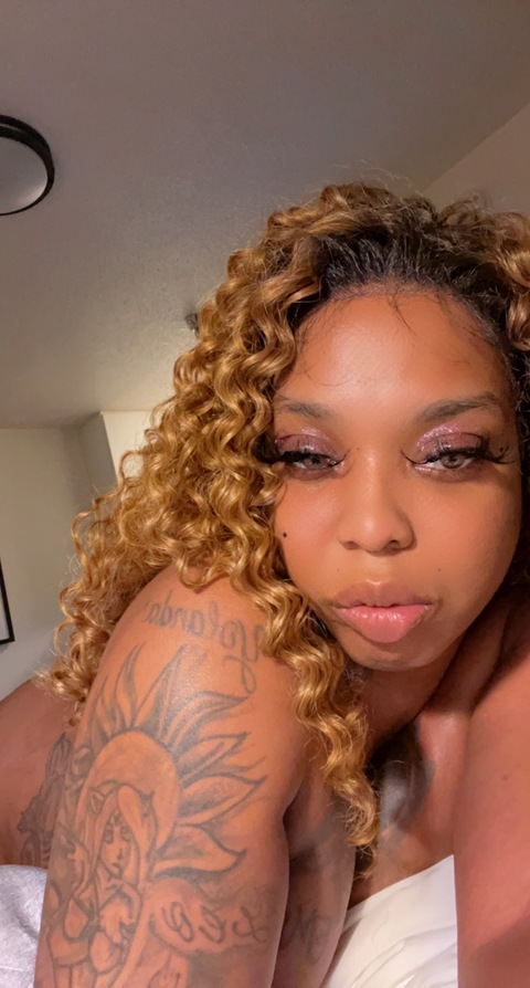 mzapplebottomz onlyfans leaked picture 1