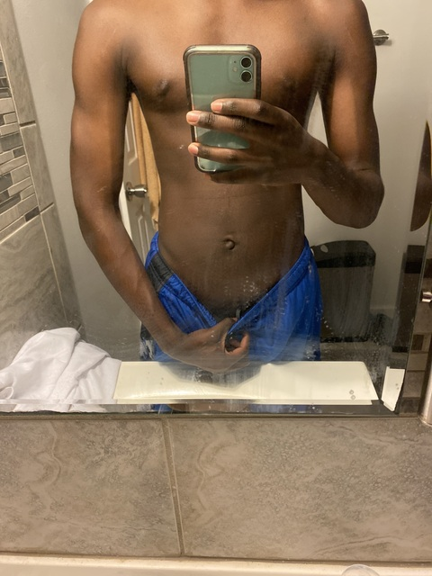 realboy2000 onlyfans leaked picture 2