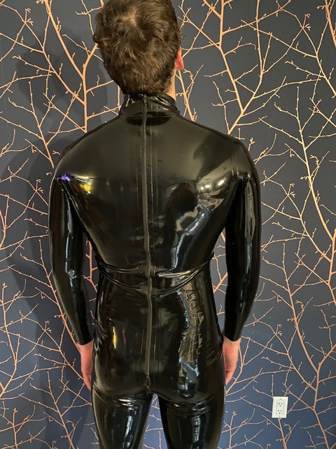 rubberrower onlyfans leaked picture 2