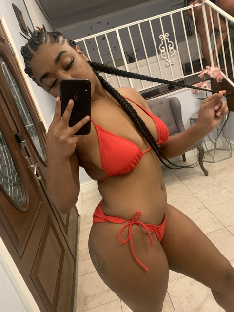 sexxyassbabee onlyfans leaked picture 1