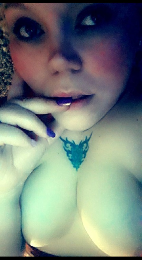 sexybabymama1987 onlyfans leaked picture 1