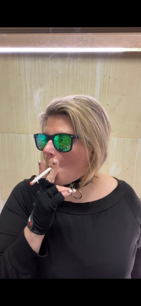 smokingmistresslex onlyfans leaked picture 1