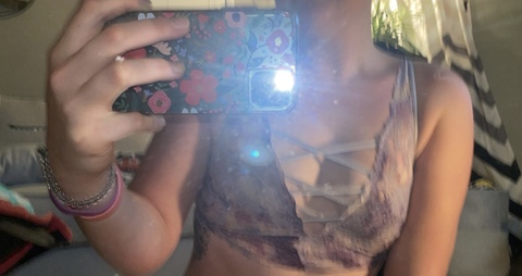 starfly560 onlyfans leaked picture 2