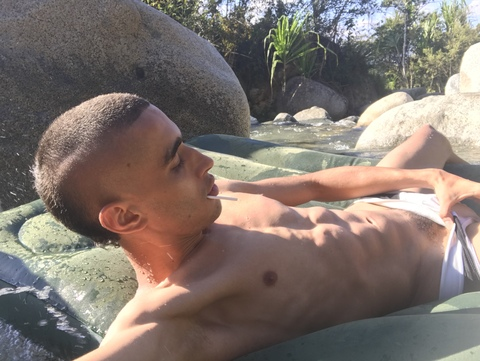 stephanstone62 onlyfans leaked picture 1