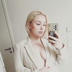 sweet.julia onlyfans leaked picture 1