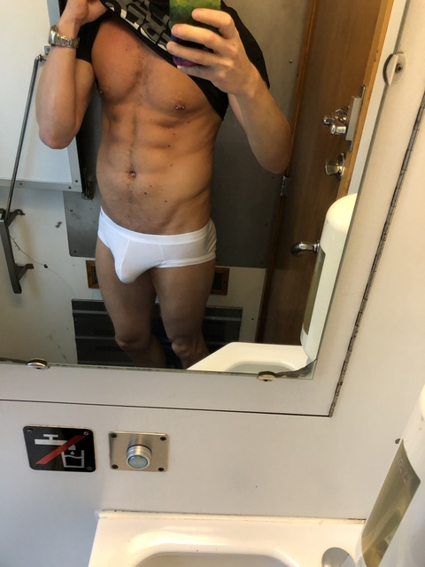 swegayguy28 onlyfans leaked picture 1