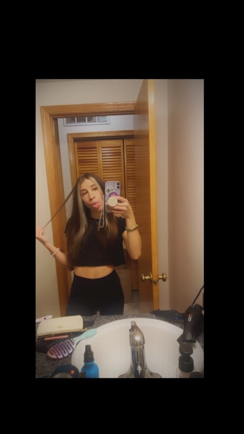 sylviasugarbean onlyfans leaked picture 2