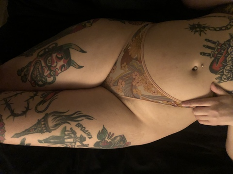 tattedbabyyyy onlyfans leaked picture 2